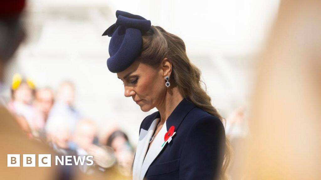 Princess Catherine pays tribute to Anzac war dead
