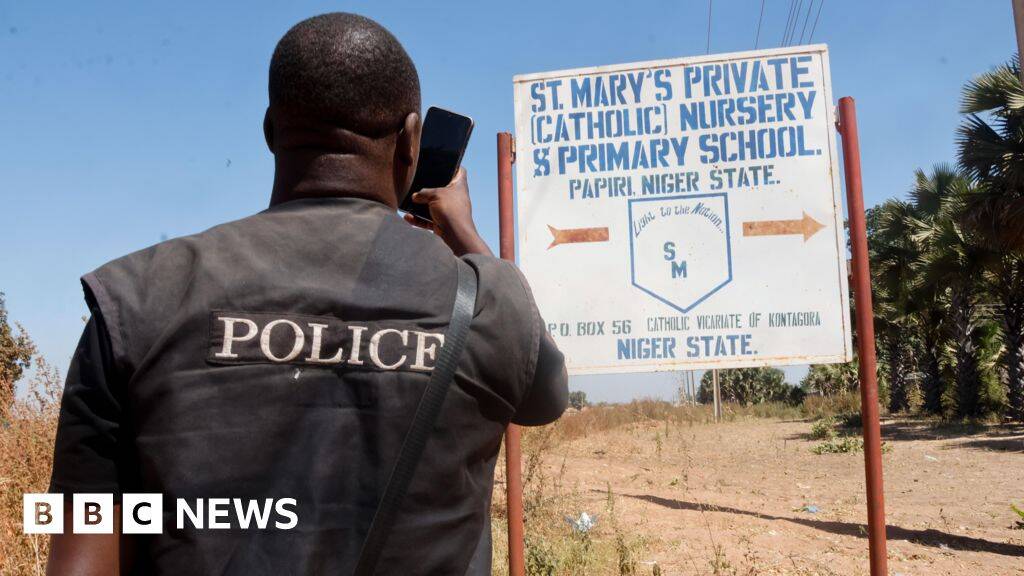 Niger state kidnap: Nigeria says it has secured release of 100 children