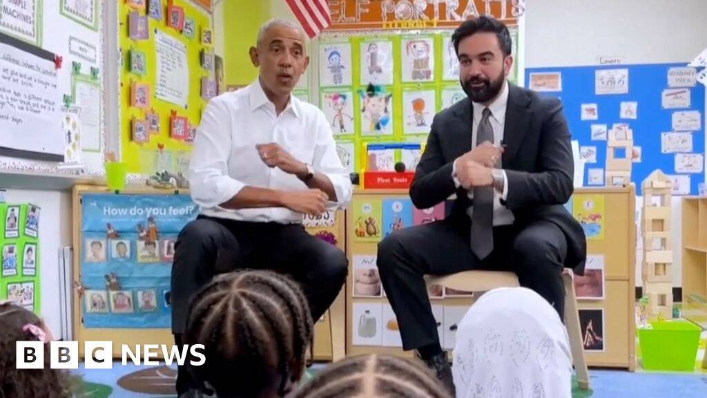 Watch: Obama and Mamdani sing with children in New York