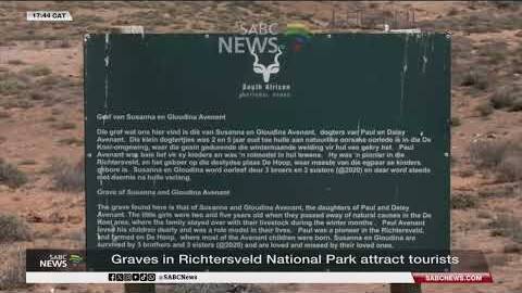 Graves in Richtersveld National Park attract tourists