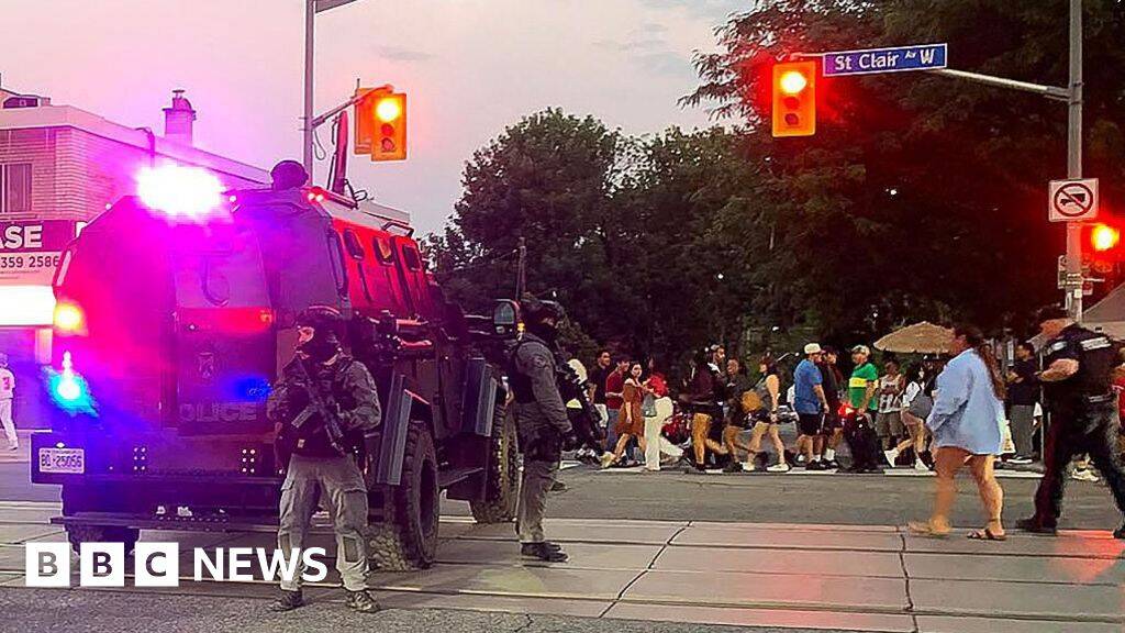 At least two killed in Toronto street festival shooting