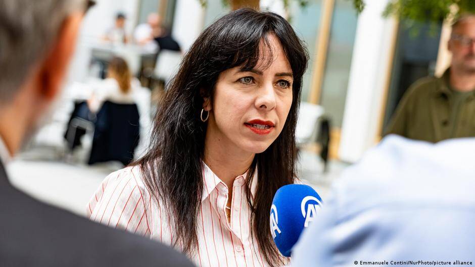 Germany news: Berlin leftists seek to pave way for coalition