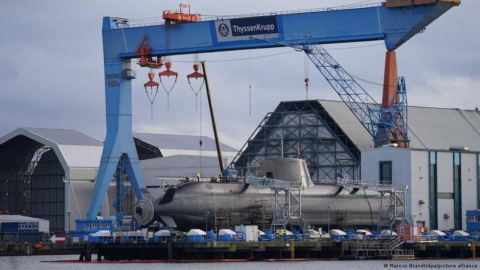 Canada awards Germany major submarine contract