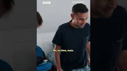 Lord Sugar pays candidates a surprise visit - BBC