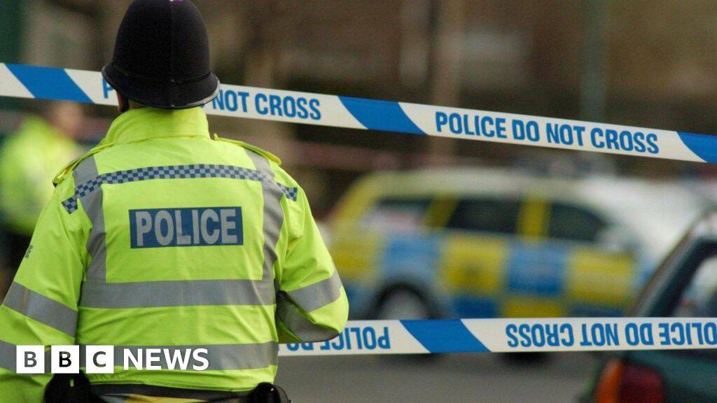 Police officers to be told they must get work licence or face dismissal