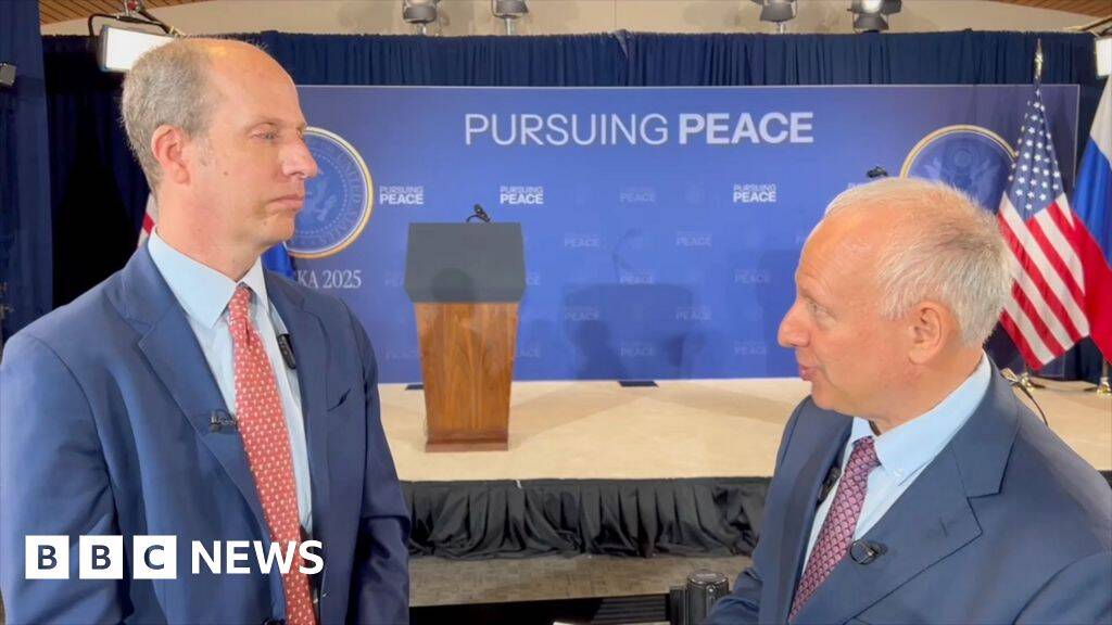 'A long way for nothing?' BBC correspondents on Alaska meeting