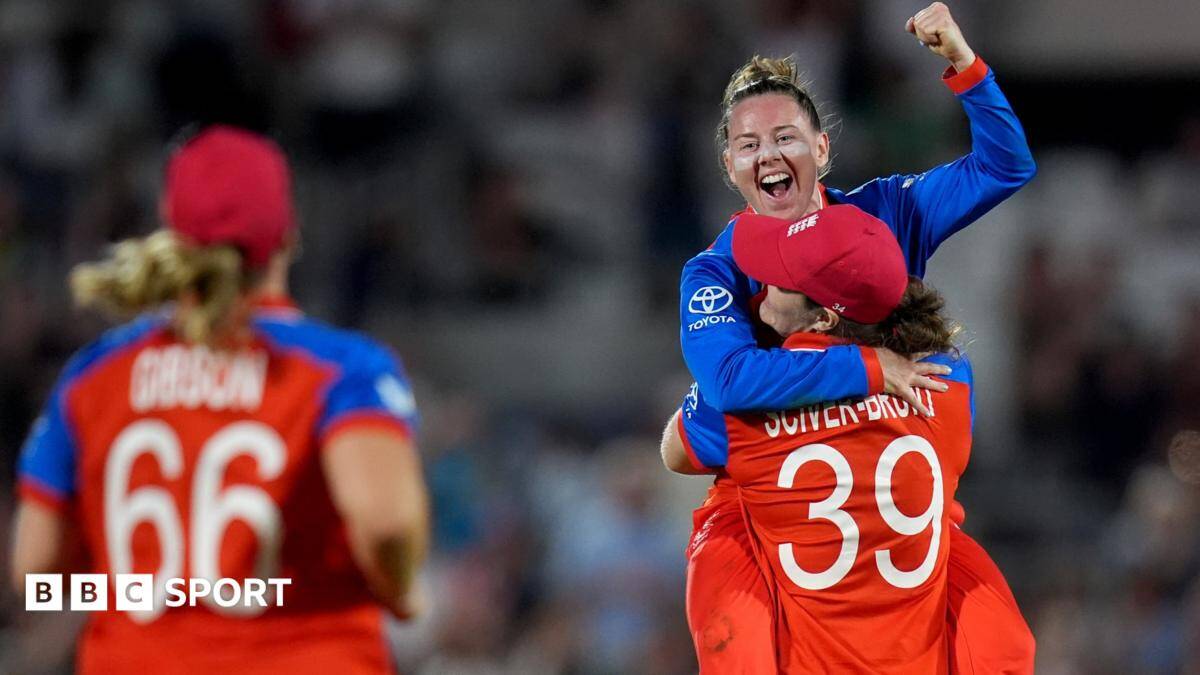 Sciver-Brunt leads superb England into World Cup final