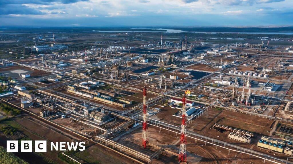 What do US sanctions on Russian oil mean for the war in Ukraine?