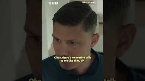 Clive tries to save the &rsquo;monkeys&rsquo; - BBC