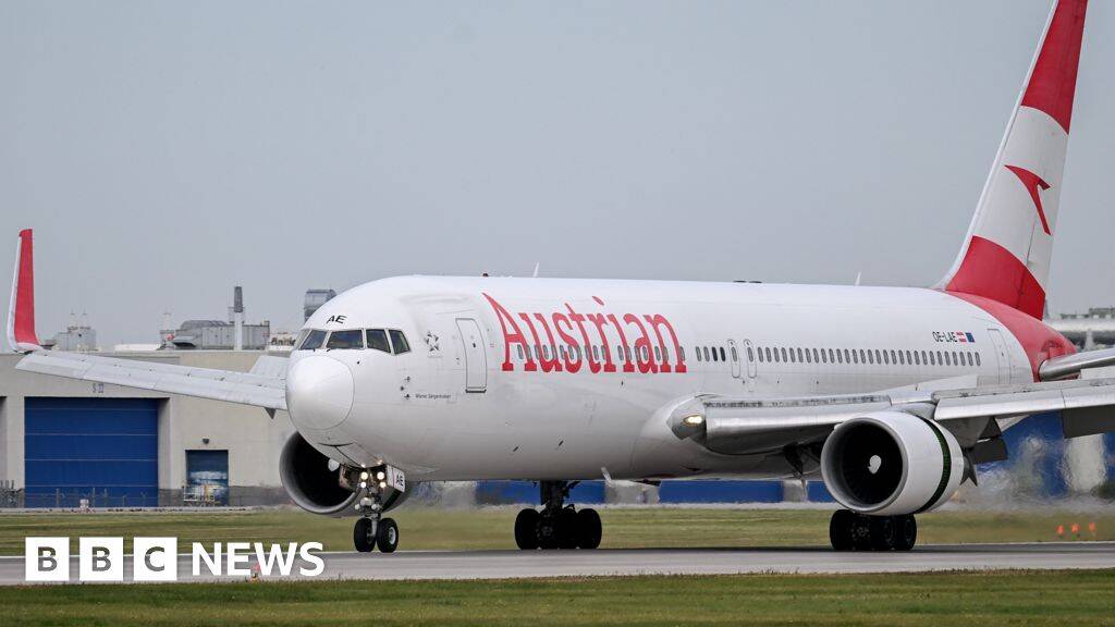 Threat forces Israel to Austria flight into emergency landing