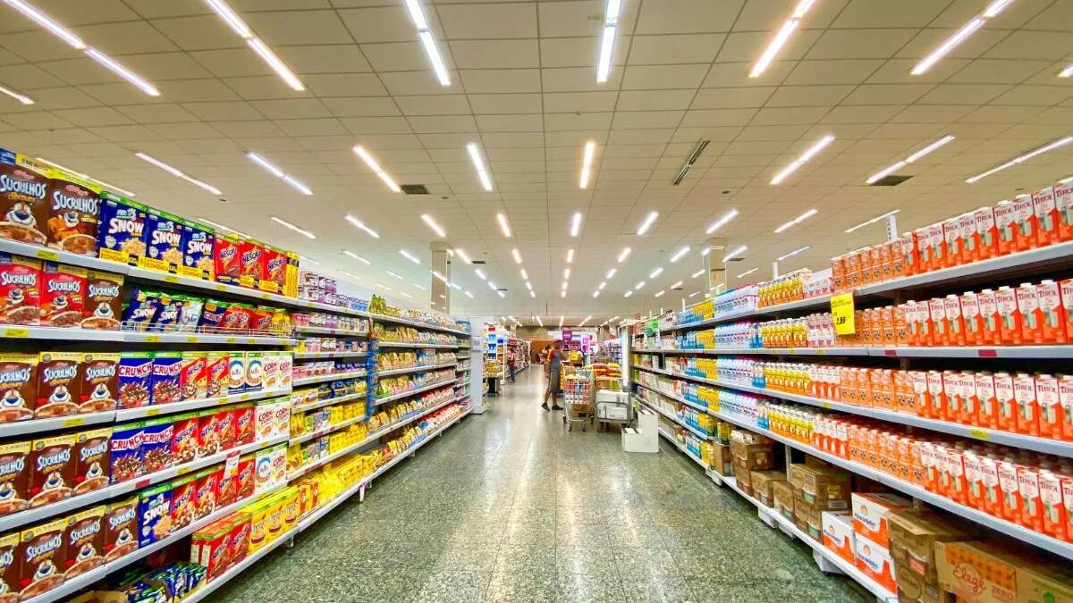 South African private sector slips into contraction in May
