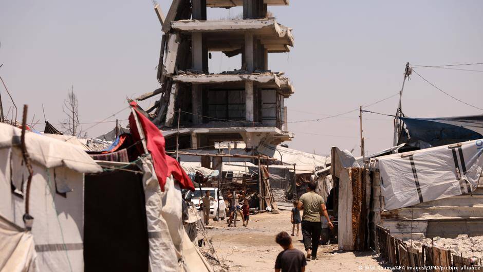 What's holding up the Gaza stabilization mission?