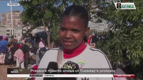June 30 | Pressure mounts on migrants ahead of Tuesday's protests