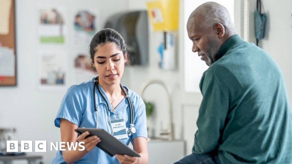 Walk-in mental health centres to open in banks and libraries across England