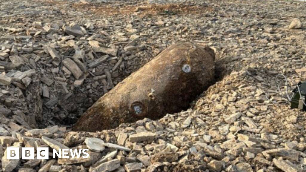 WW2 bomb to be blown up as 1,200 homes evacuated