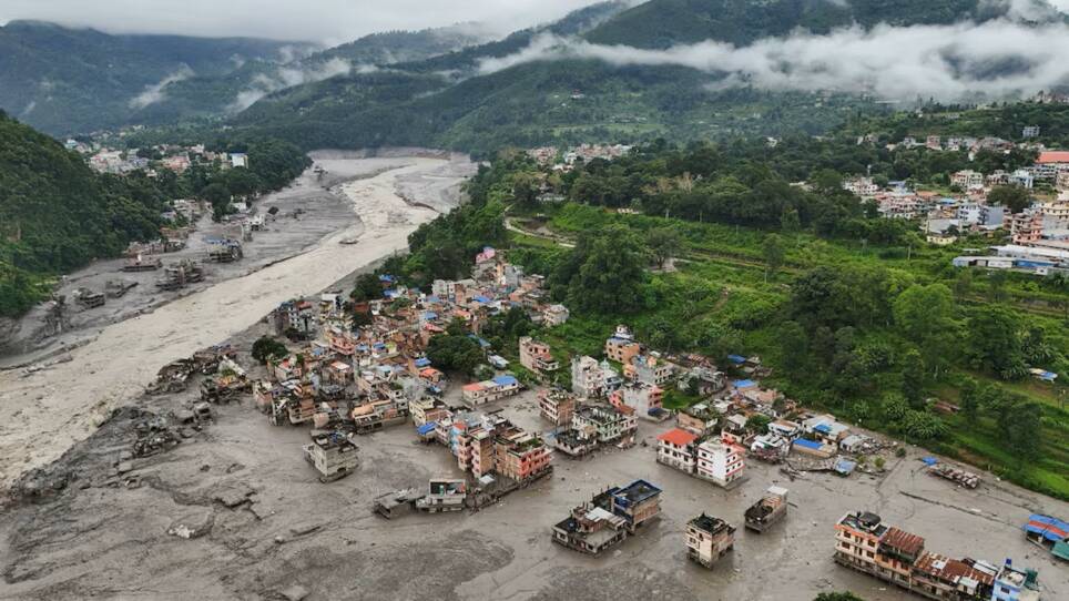 Hundreds killed, over 1,000 missing in Nepal and China after flood