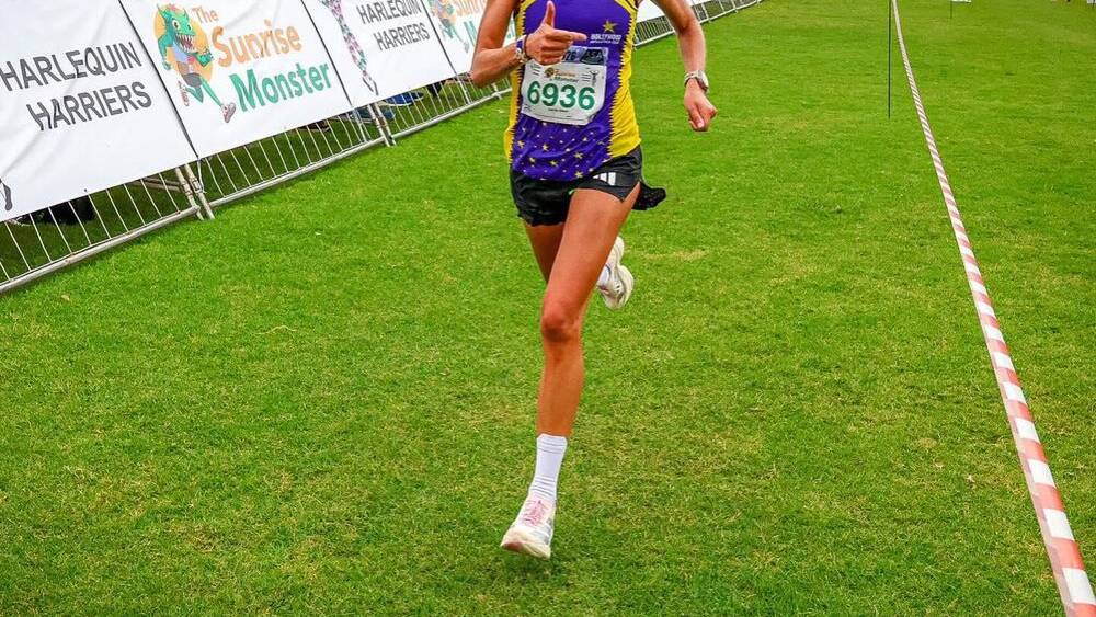 Gerda Steyn following a bit of sage Bruce Fordyce advice ahead of Two Oceans Marathon