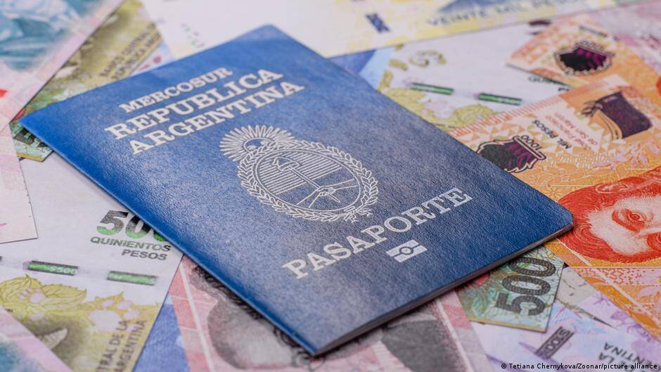 Argentina launches cash-for-citizenship scheme