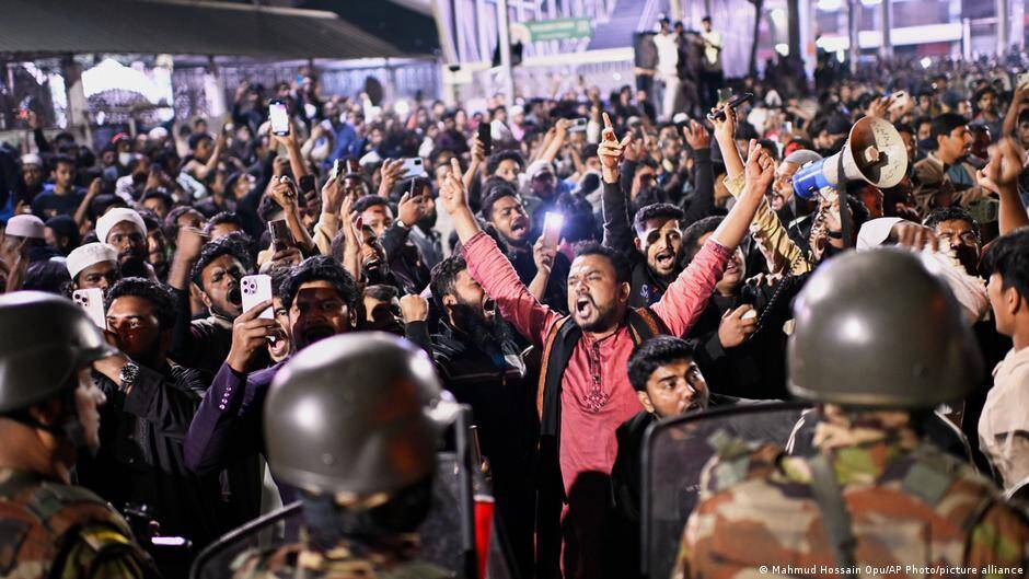 Violence erupts in Bangladesh after death of youth leader