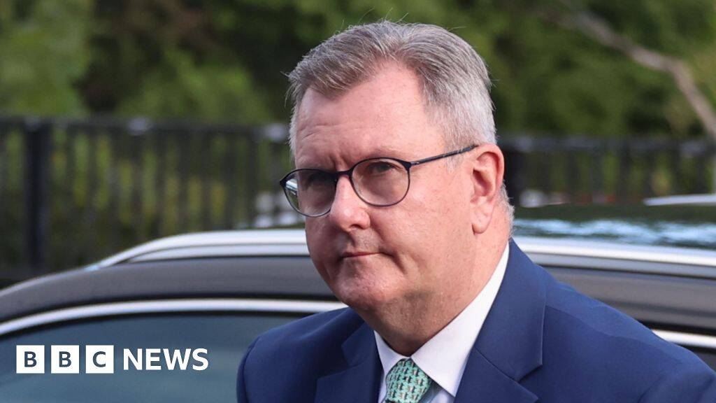 Former DUP leader Jeffrey Donaldson to appeal child sex abuse convictions