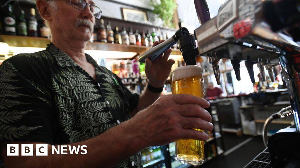 British pubs closing at a rate of almost two per day in 2026