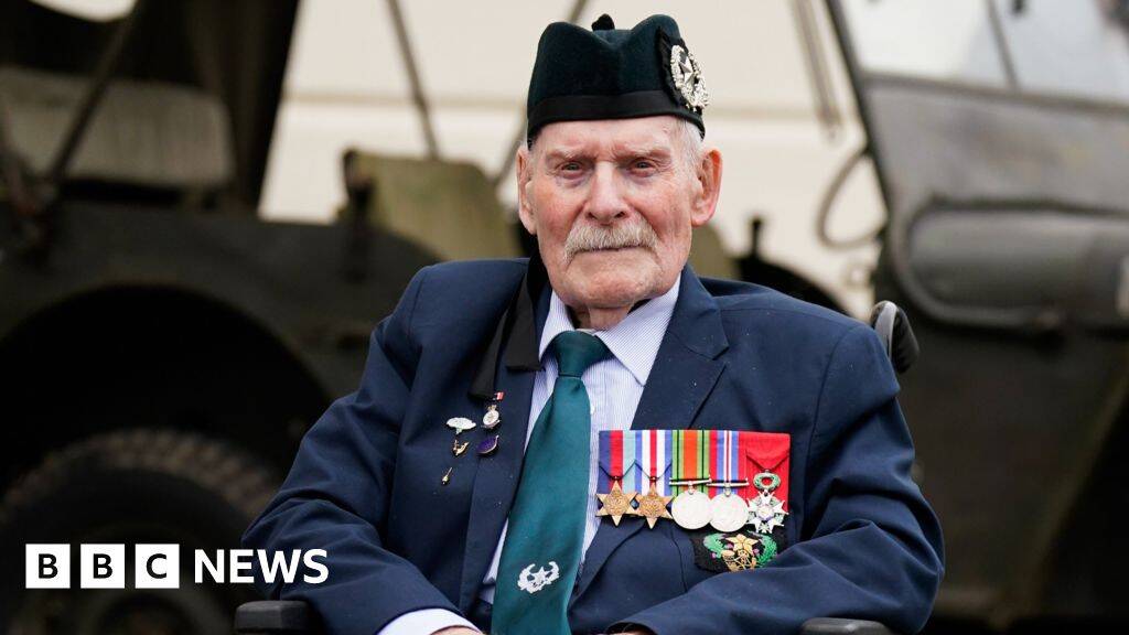 Normandy veteran who lied about age to enlist dies