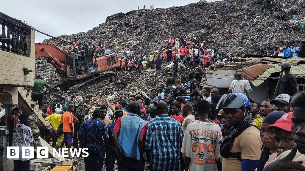 Guinea rubbish landfill collapse kills 30
