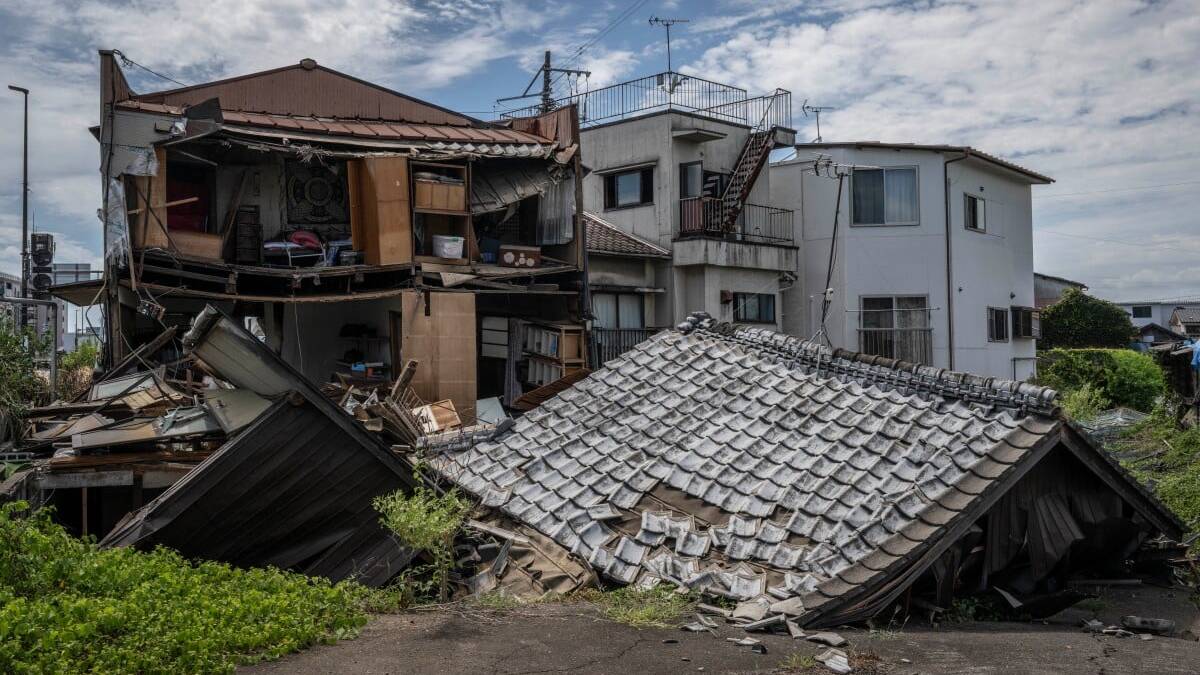 Search for survivors after powerful Japan quake kills 13